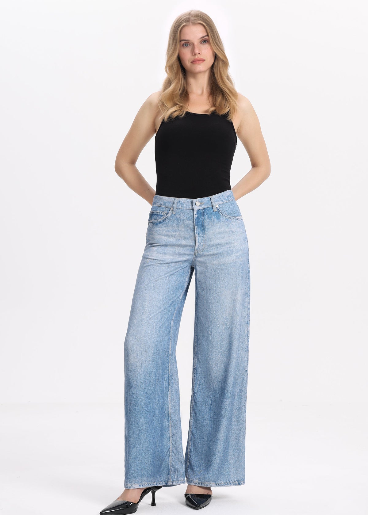 Bayes New York Flowing Clouds Jeans